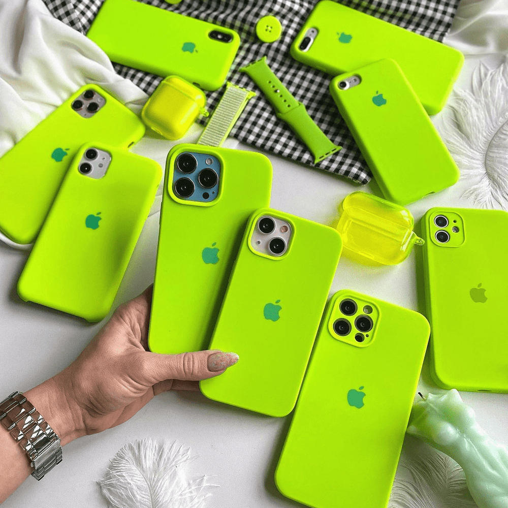 iPhone 14 Series Liquid Silicone Case Cover Neon Green