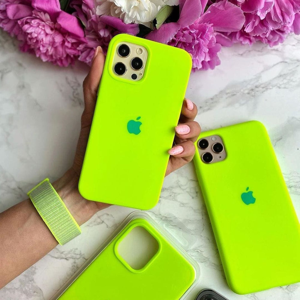 iPhone 14 Series Liquid Silicone Case Cover Neon Green