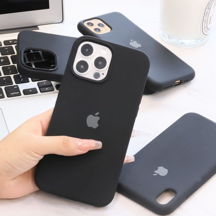 iPhone 14 Series Liquid Silicone Case Cover Jet Black